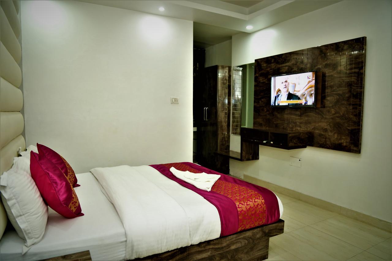 Hotel Suzi International, Near New Delhi Station Buitenkant foto